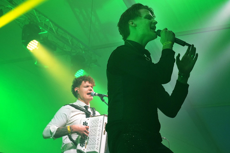 PETEK POD ŠOTOROM FOTO TINE ŠUBIC (6)